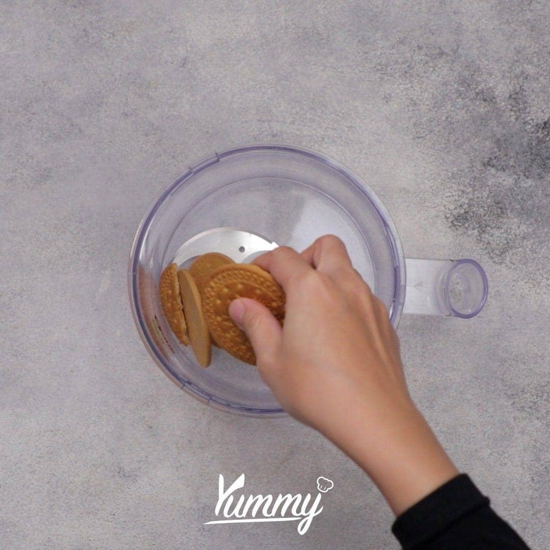 youtube.com/Official Yummy