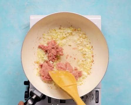 youtube.com/Official Yummy