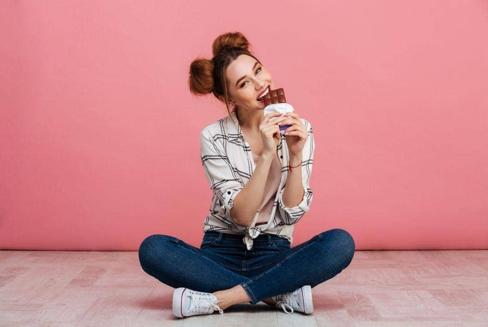 shutterstock.com/deandrobot