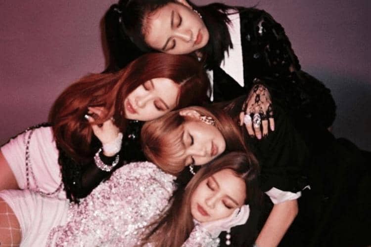 Instagram.com/@roses_are_rosie