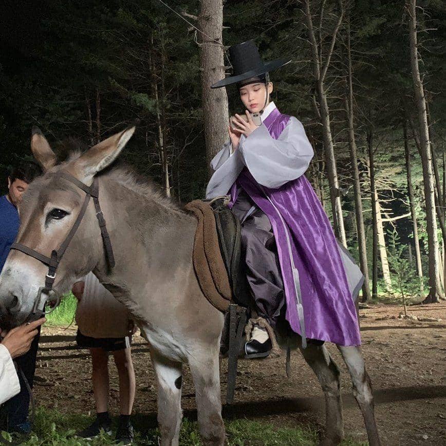 Instagram.com/fullmoon.long