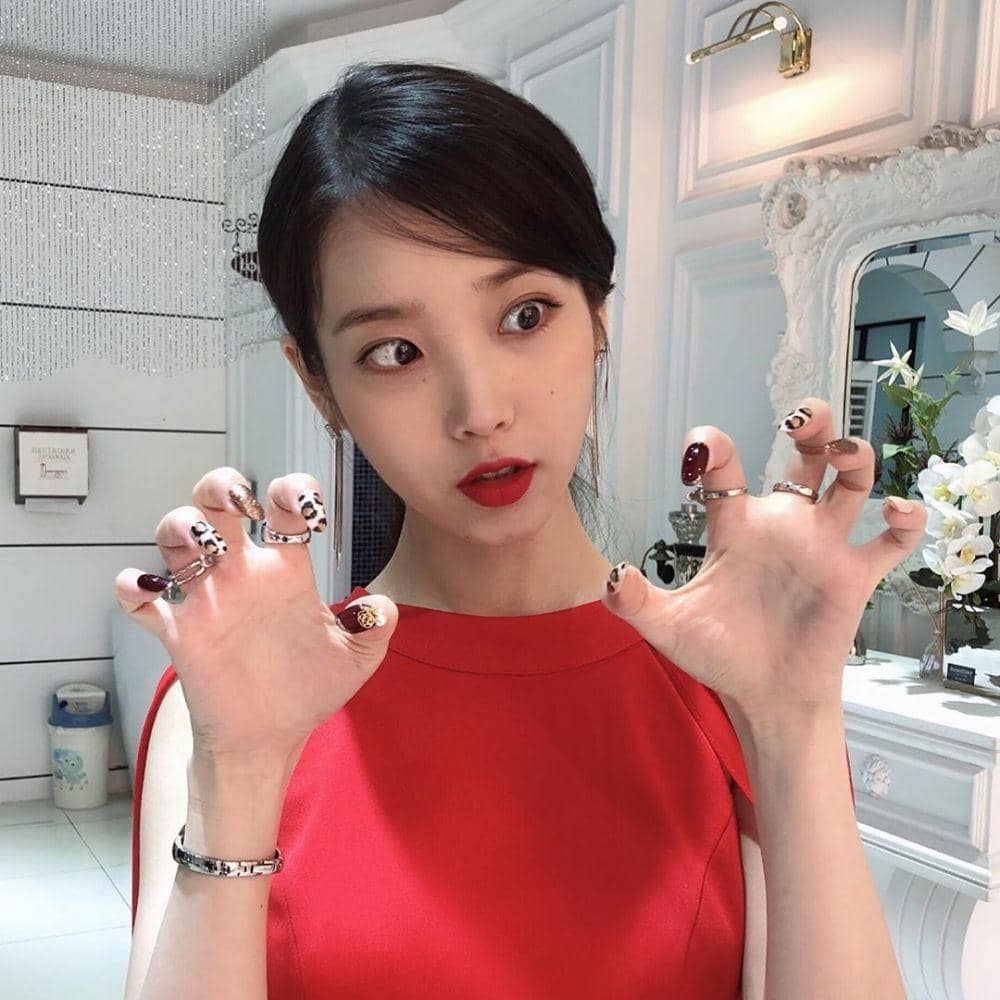 Instagram.com/fullmoon.long