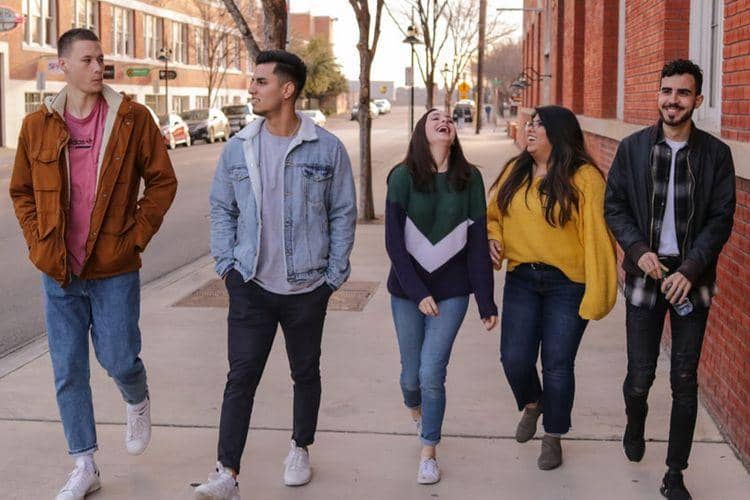 unsplash.com/@eliottreyna