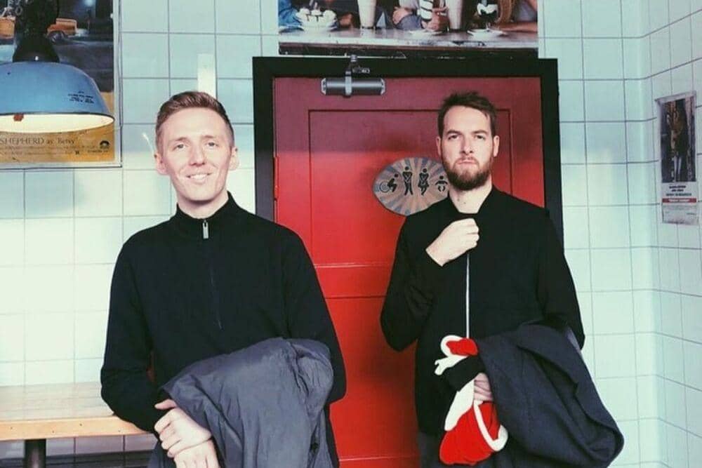 Instagram.com/@hellohonne