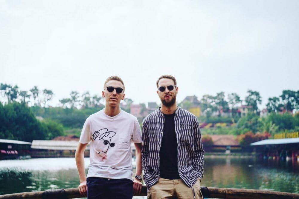 Instagram.com/@hellohonne