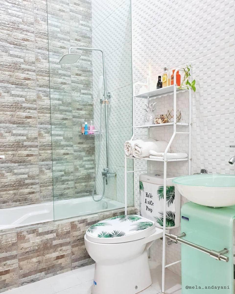 Instagram.com/mela_andayani