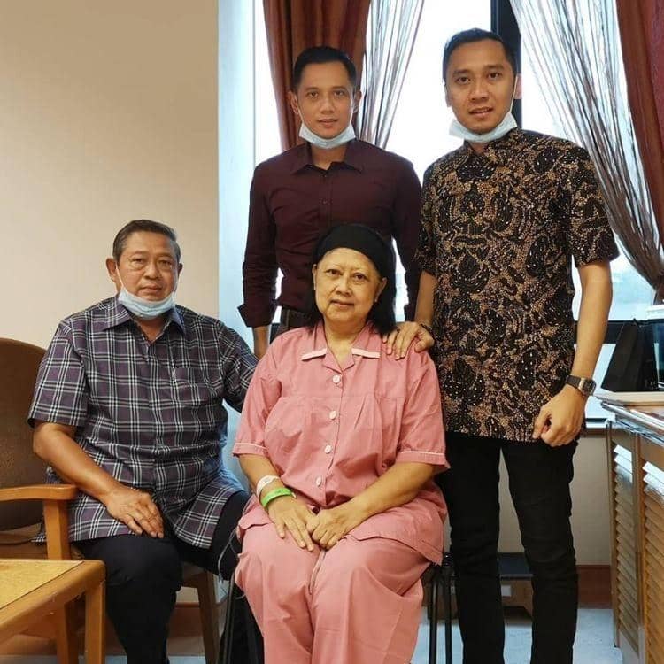 Instagram.com/aniyudhyono