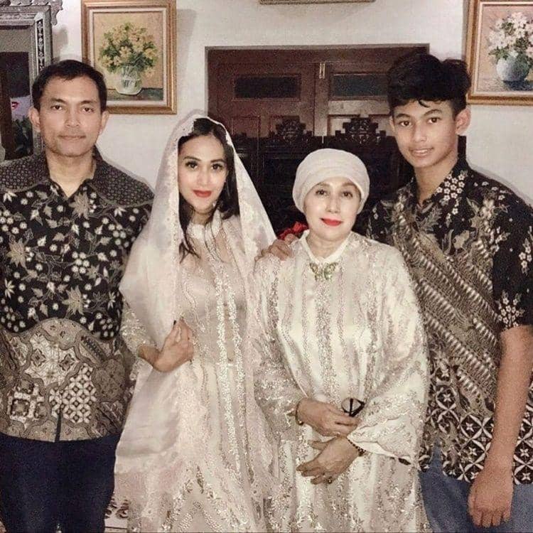 Instagram.com/diahpermatasari_d_p_s