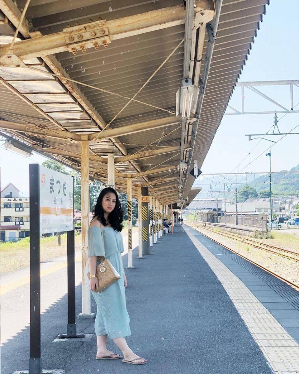 Instagram.com/vanessasurya