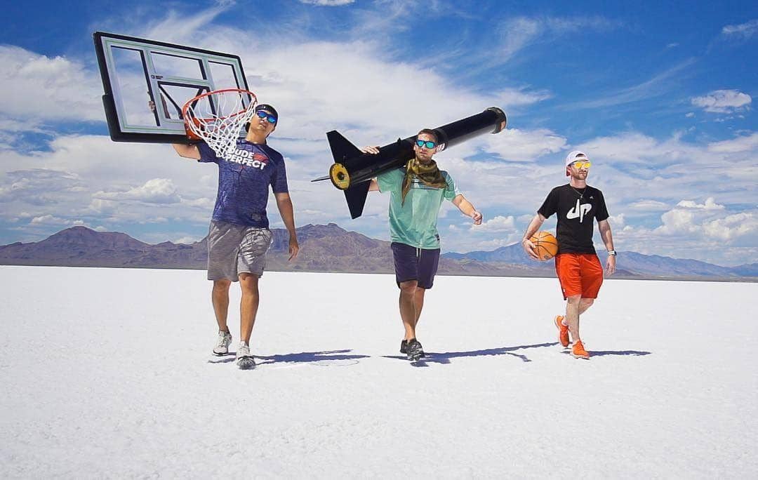 instagram.com/dudeperfect