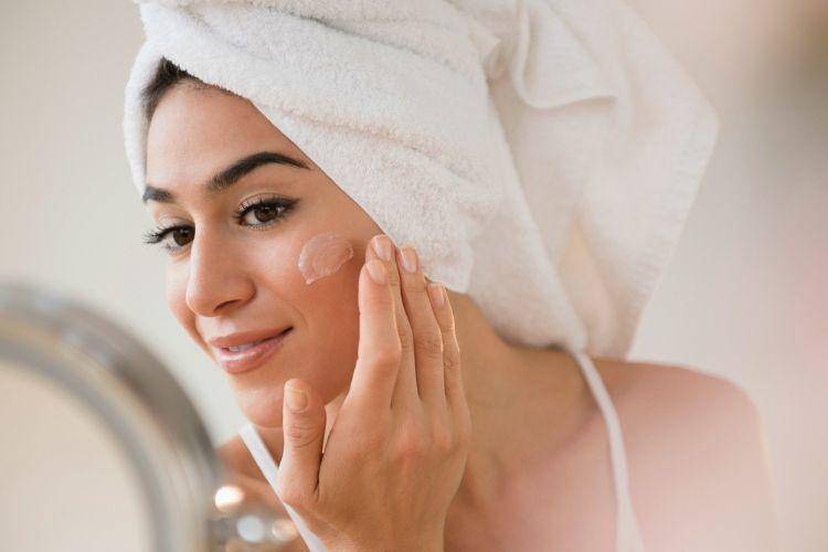 6 Kesalahan Pakai Skincare yang Bikin Kulit Wajah Makin Kusam