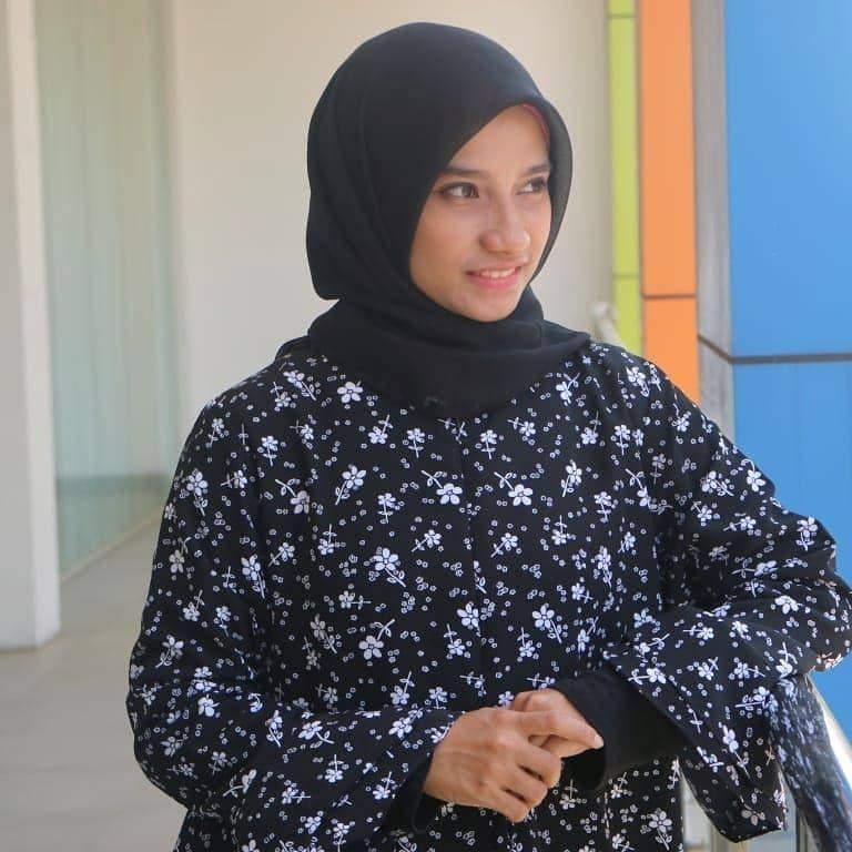 Instagram.com/sherlyannavita