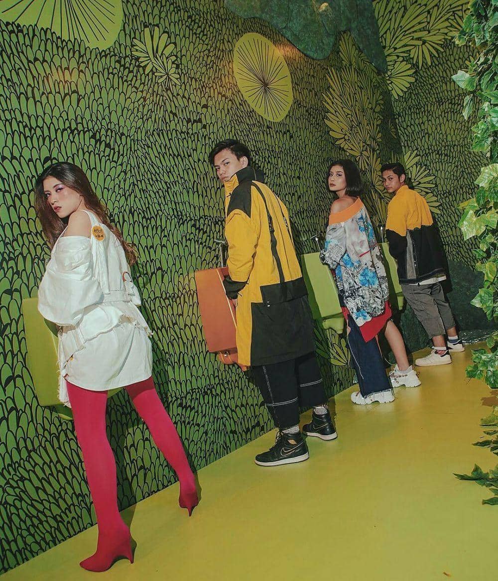 instagram.com/awkarin