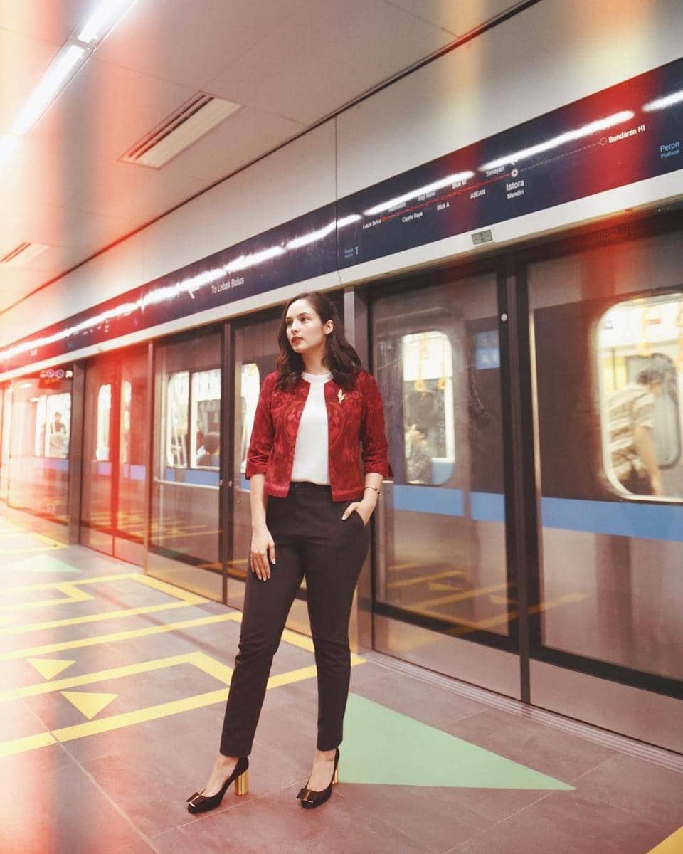 Instagram.com/chelseaislan