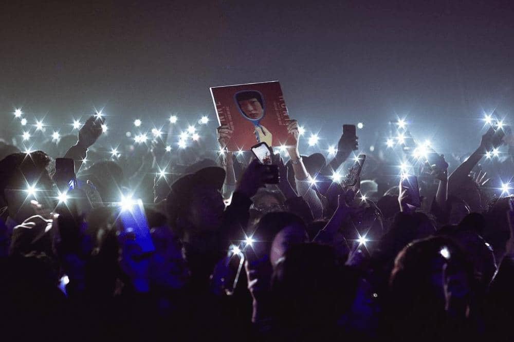 Instagram.com/@hellohonne