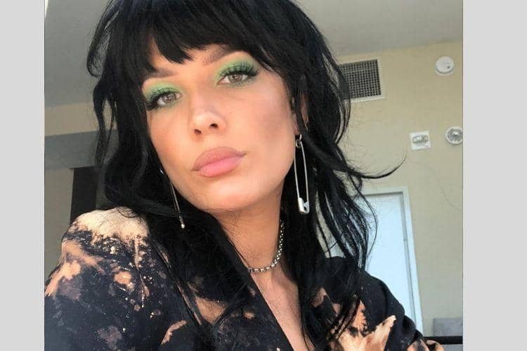 Instagram.com/@iamhalsey