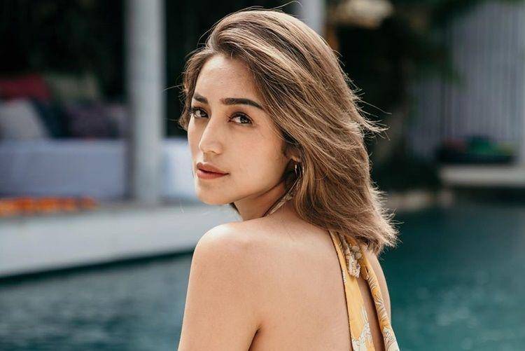 Berstatus Janda, 11 Artis Ini Punya Pesona Memikat Bak ABG