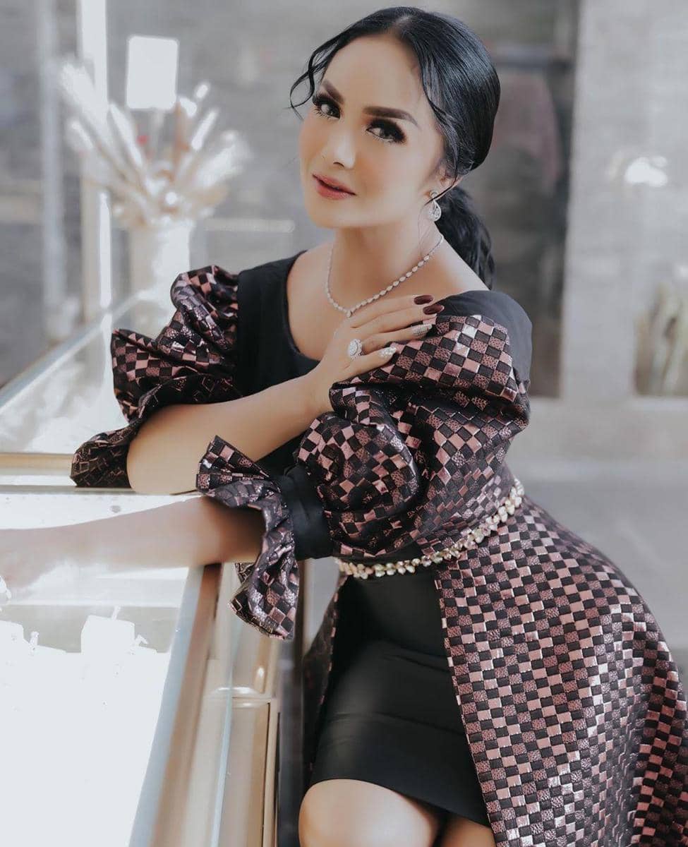 Instagram.com/krisdayantilemos