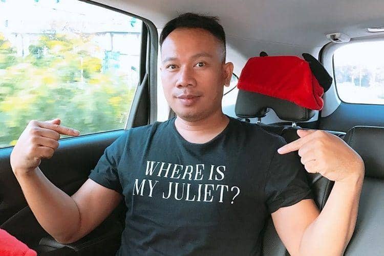 Instagram.com/vickyprasetyo777