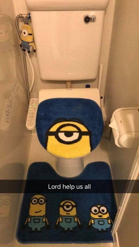 Twitter.com/scarytoilet