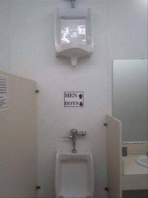 Twitter.com/scarytoilet