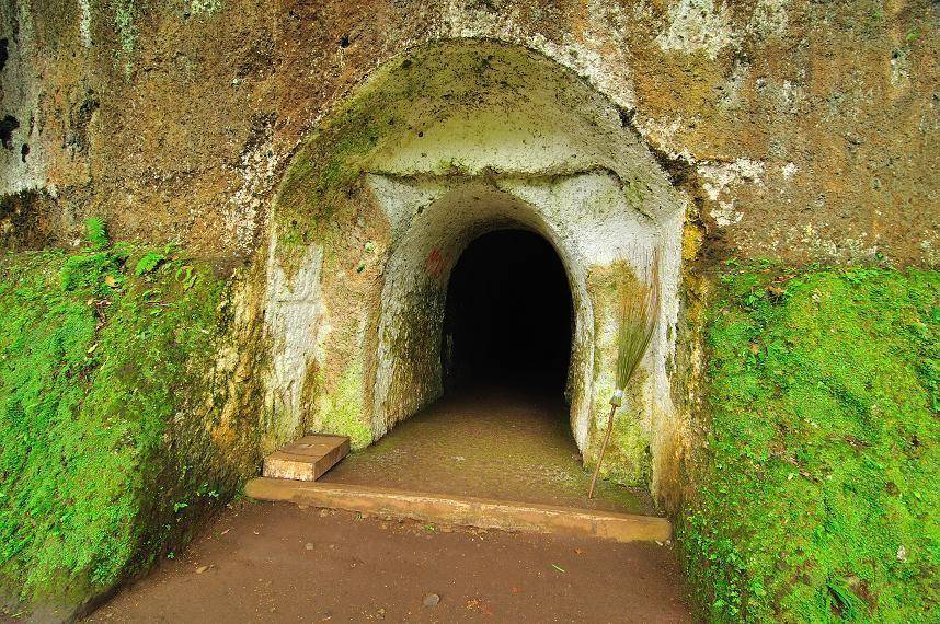 7 Tempat Wisata Ini Ternyata Punya Sejarah Pilu dan Menyeramkan