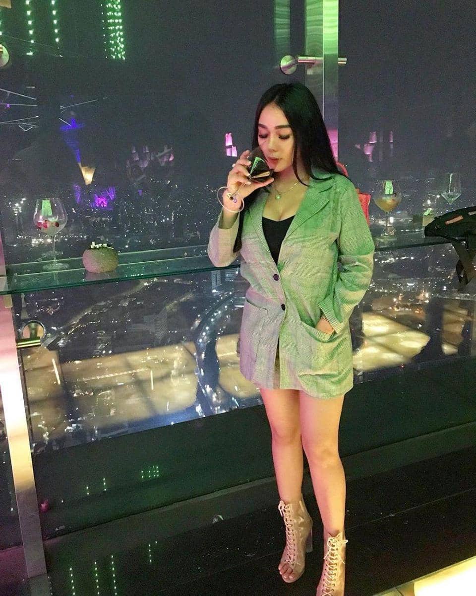 Instagram.coom/bebby_fey