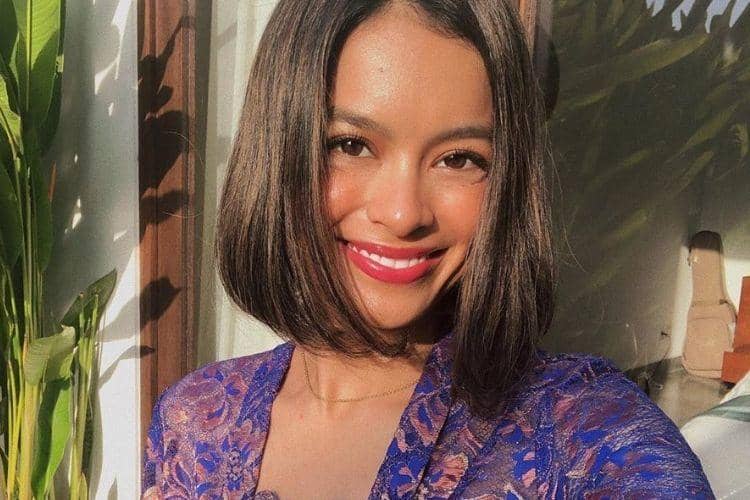 Instagram.com/@evacelia