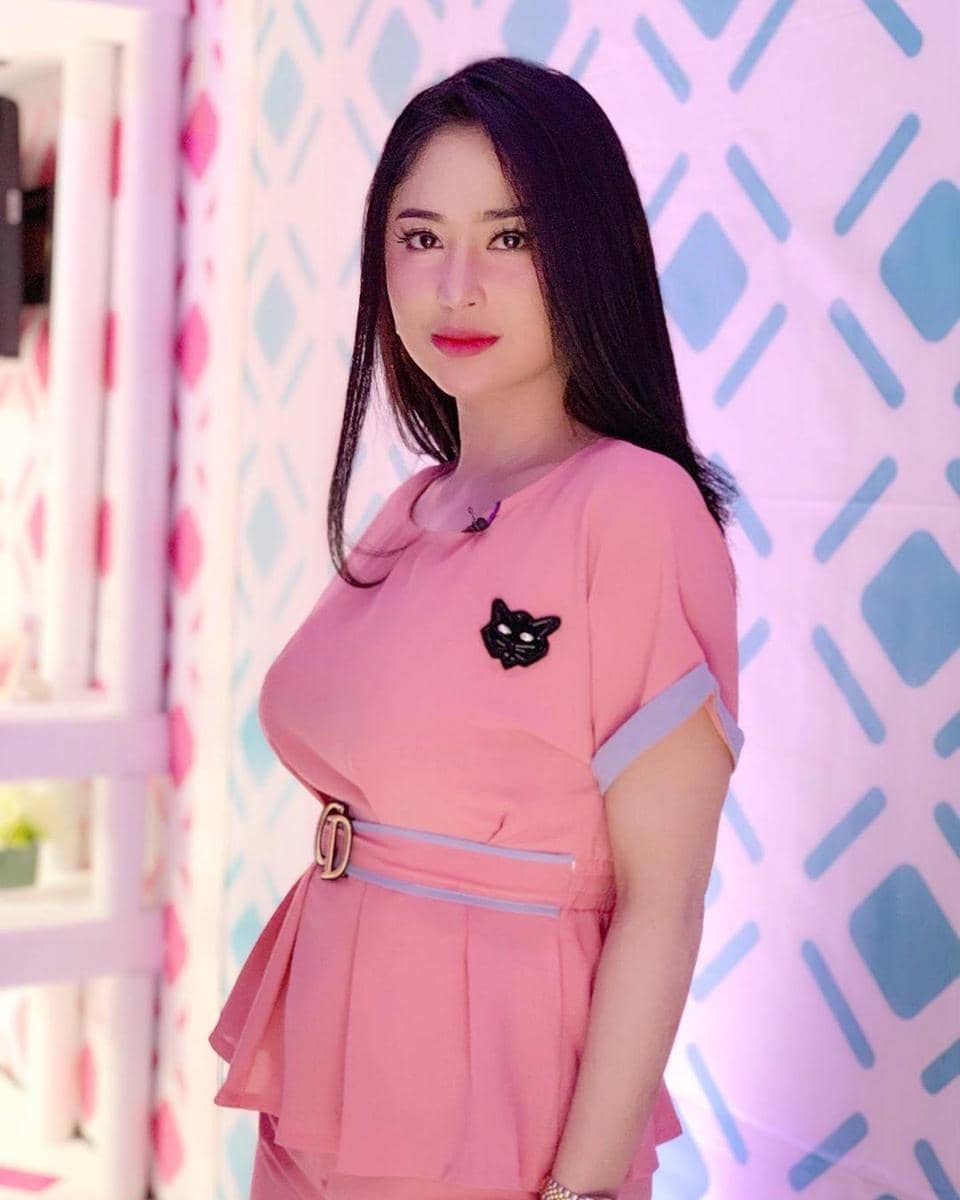 Instagram.com/dewiperssikreal