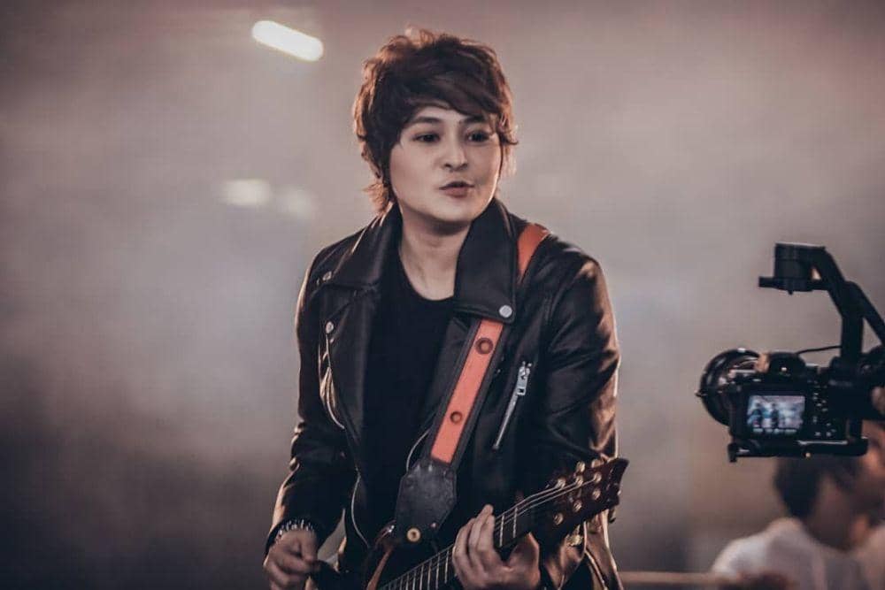 Instagram.com/@mitathevirgin