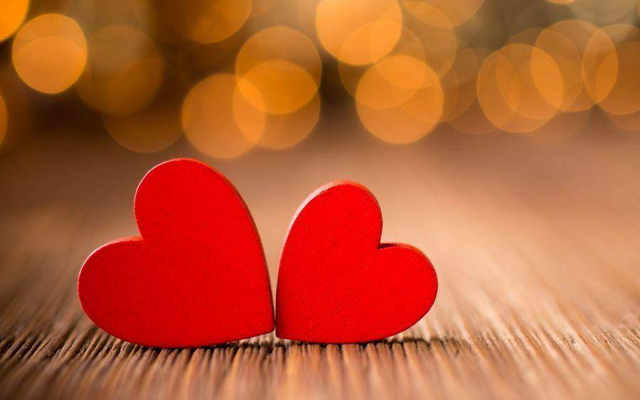 17 Puisi tentang Cinta dalam Diam yang Menyentuh Hati
