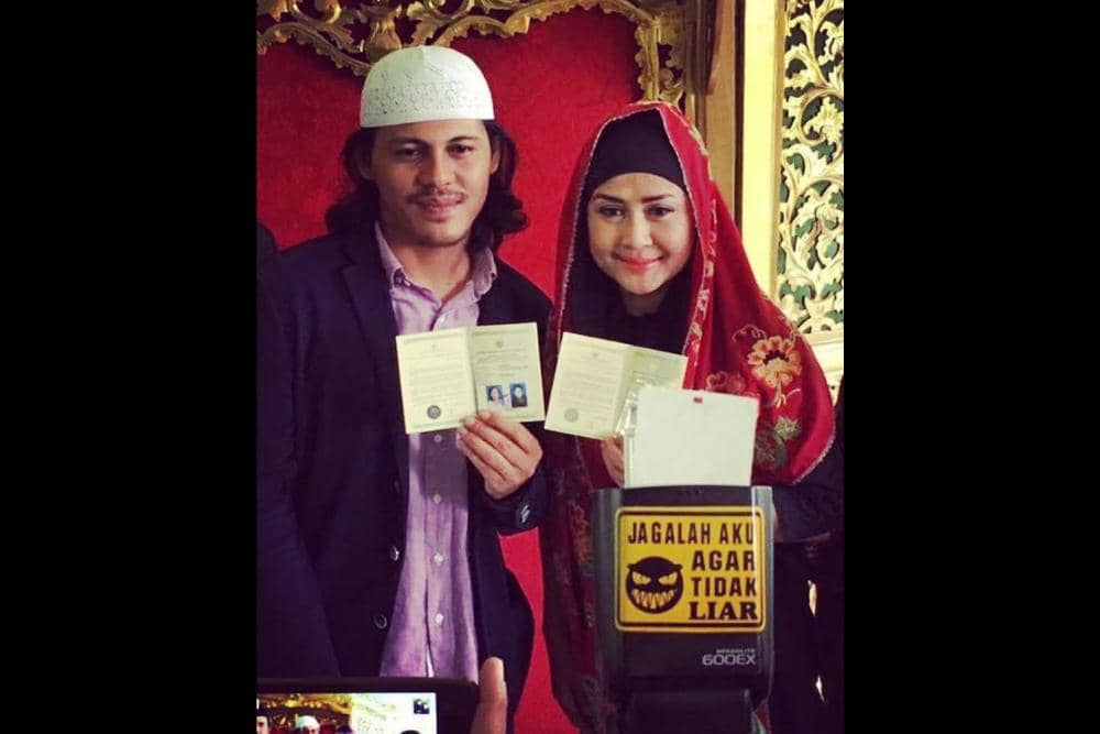 Instagram.com/@riairawan