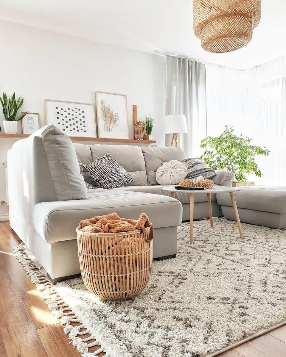 instagram / @sylahome