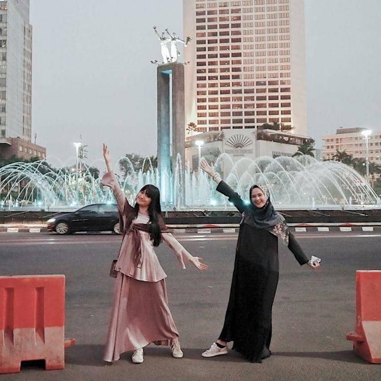 Instagram.com/marcella_simon