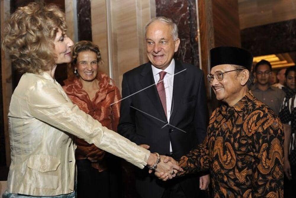 Instagram.com/@b.jhabibie