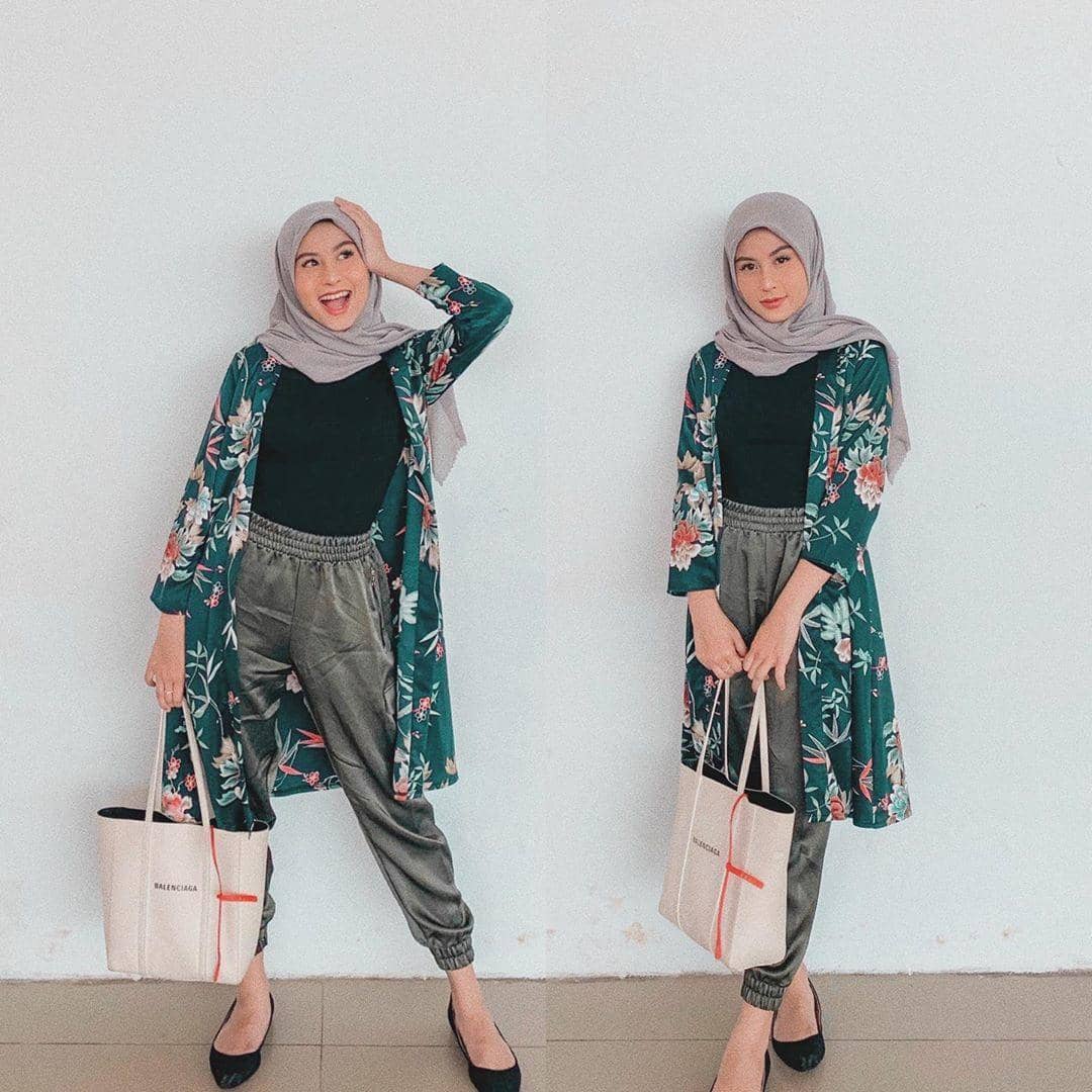 Instagram.com/Awkarin