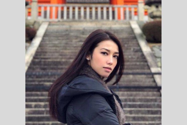 Instagram.com/@vaelovexia