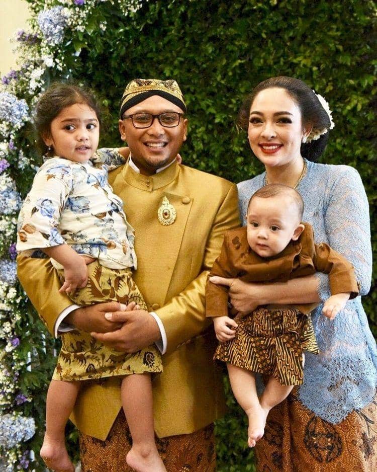 Instagram.com/reisabrotoasmoro