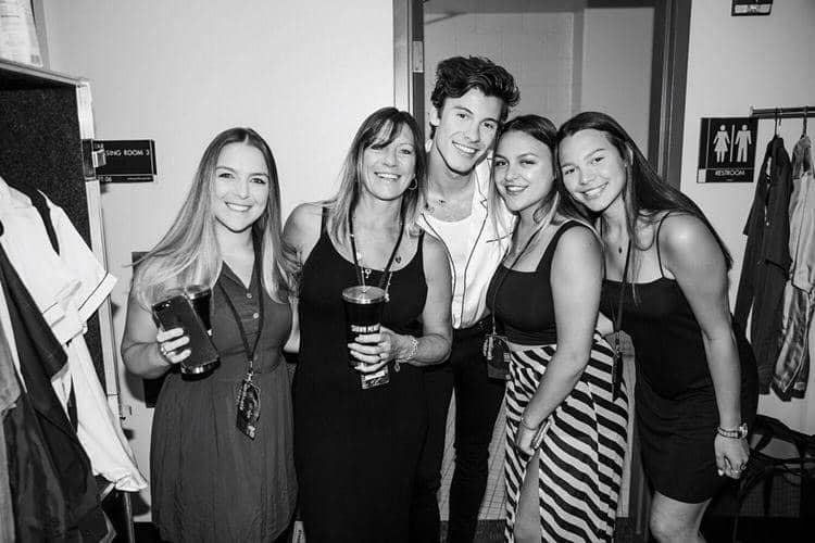 Instagram.com/aaliyahmende.s