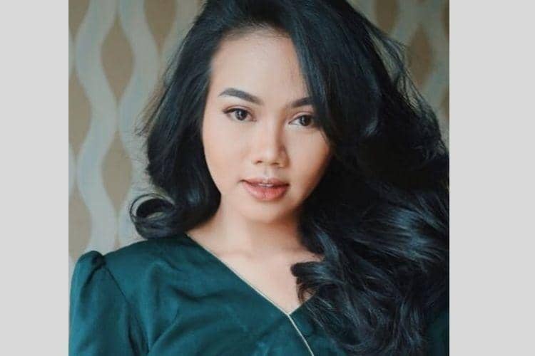 Instagram.com/@yurayunita