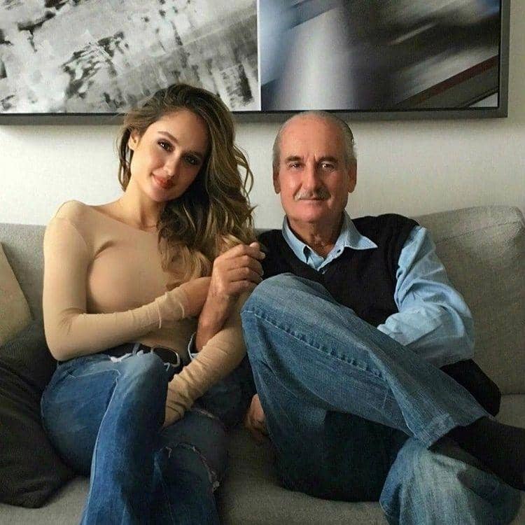 Instagram.com/claurakiehl