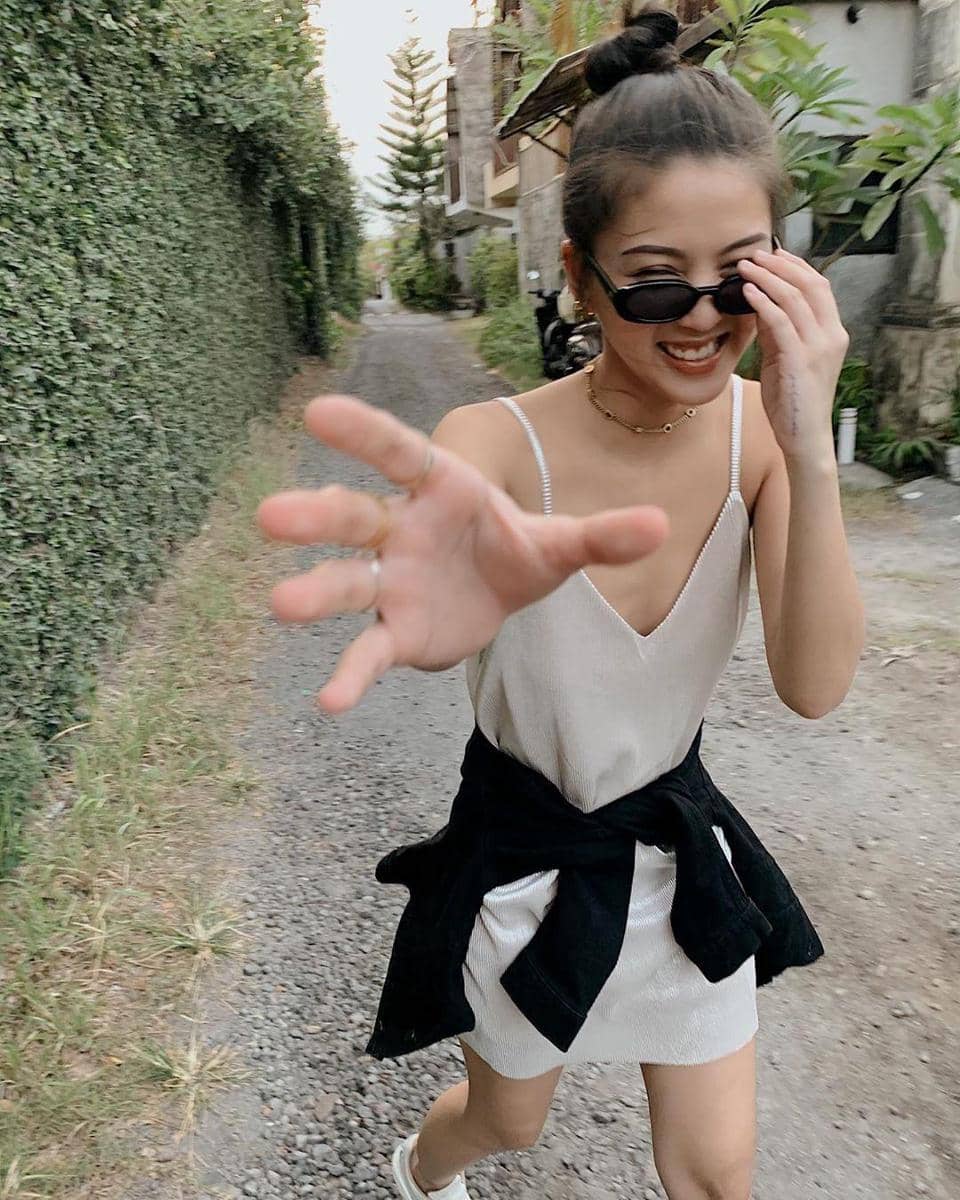 Instagram.com/racheltheresia