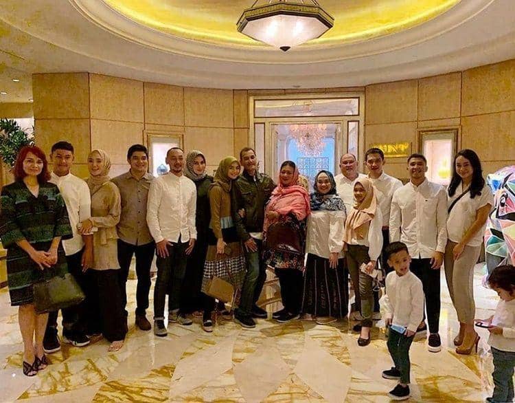 Instagram.com/rezkyadhitya.update