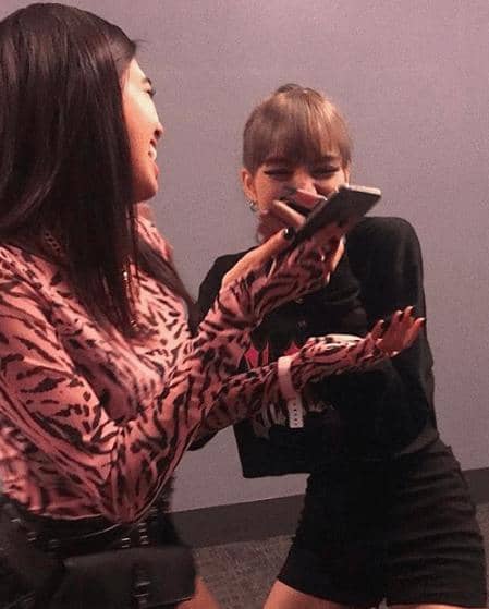 Instagram.com/nikizefanya