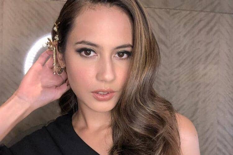 Instagram.com/@pevpearce