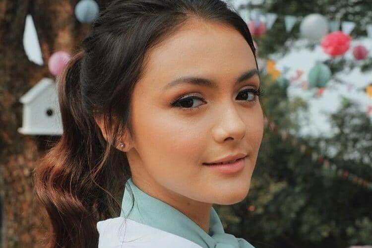 Instagram.com/@amandarawles