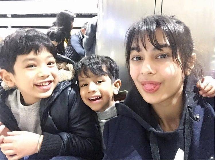 Instagram.com/kareenakaur.c