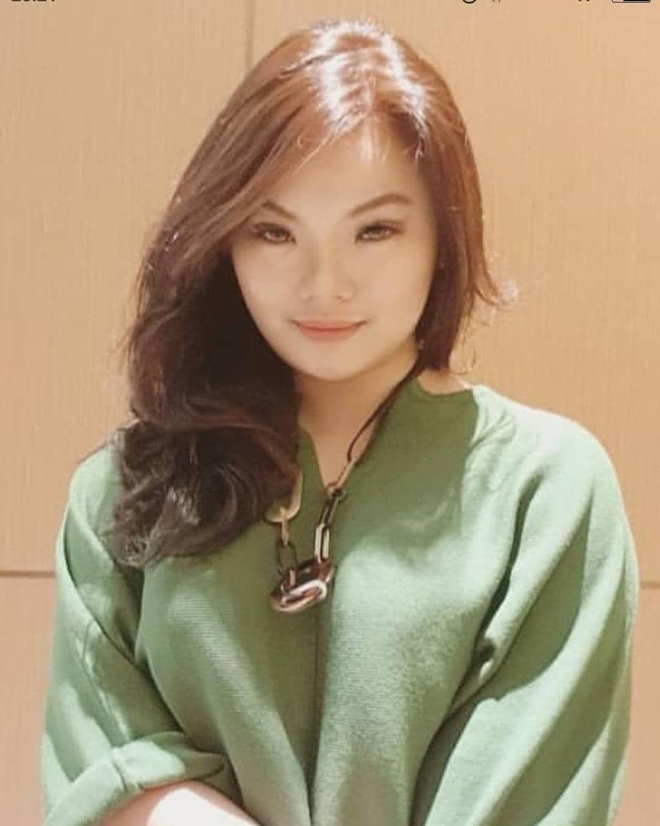 Instagram.com/hillarylasut