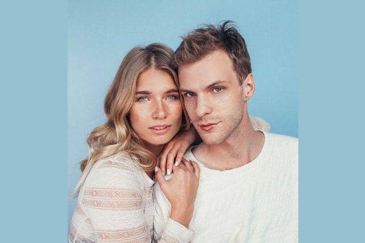 5 Sifat Istri yang Bikin Suami Makin Betah Sayang-sayangan