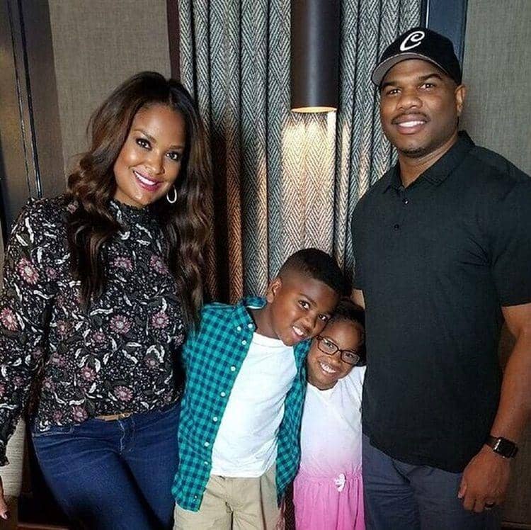 Facebook.com/LailaAli